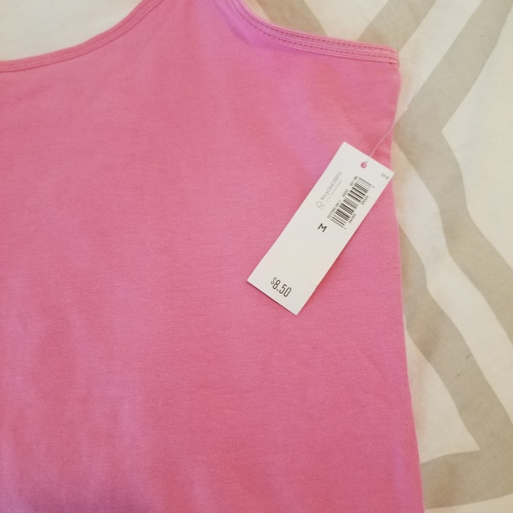 Pink tank top from Old Navy, NWT, never worn💕🎉🎊 - Picture 3 of 6